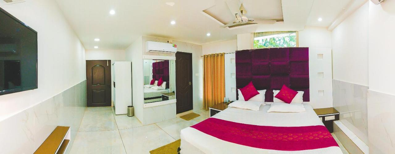 Hotel Sahil Palace Rupnagar  エクステリア 写真