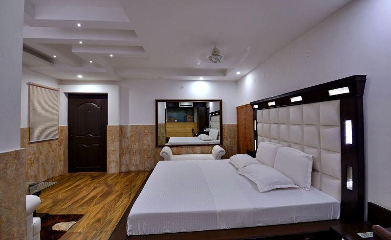 Hotel Sahil Palace Rupnagar  エクステリア 写真